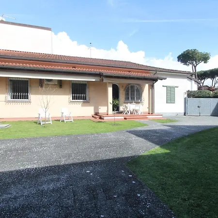 Holiday Venezia By Interhome Forte dei Marmi